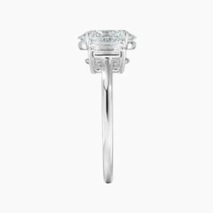 Aurelia Three Stone Oval