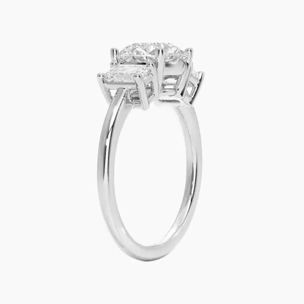 Aurelia Three Stone Round