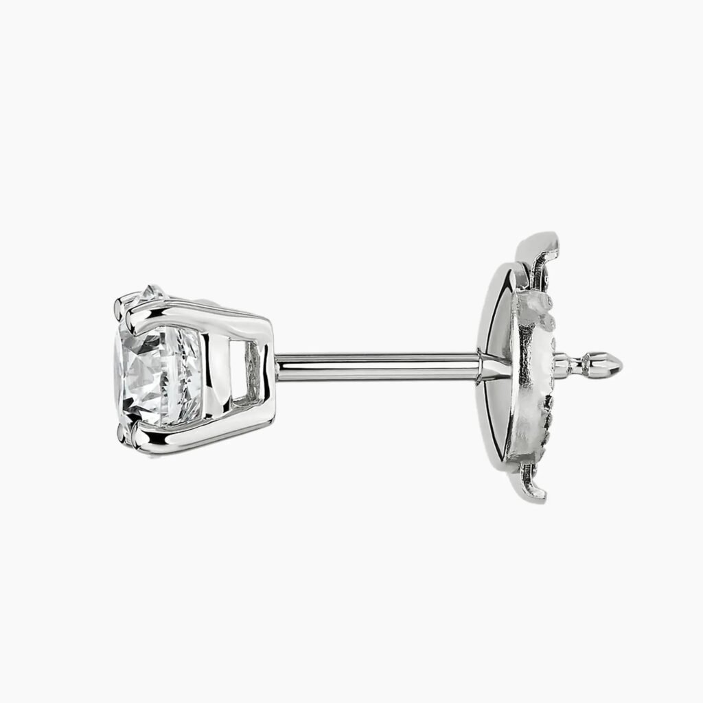 Round Diamond Stud Earrings